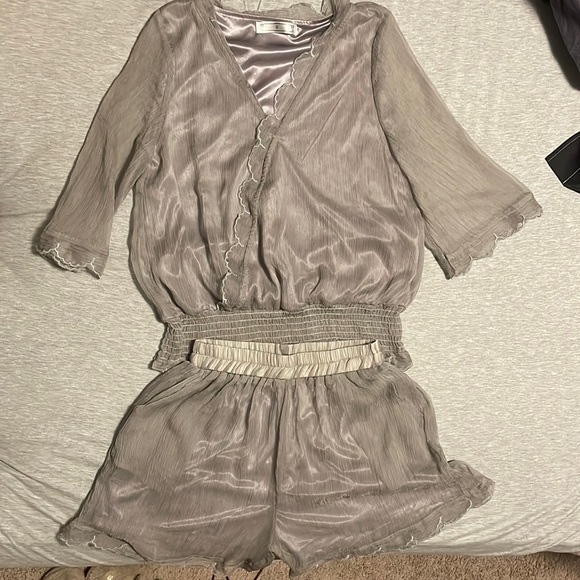 Feminine Summer Set - Picture 1 of 8